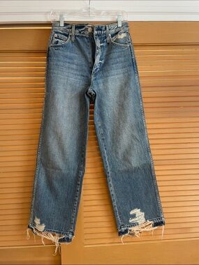 Amo Sophia crop 26